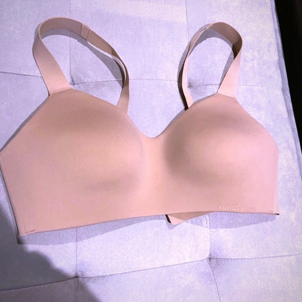 Hold True Bra Lululemon size 32D NWOT